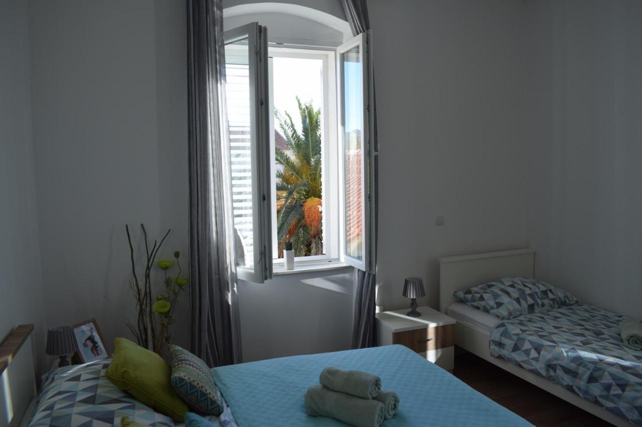Apartamento Optimist Makarska Town Center Exterior foto