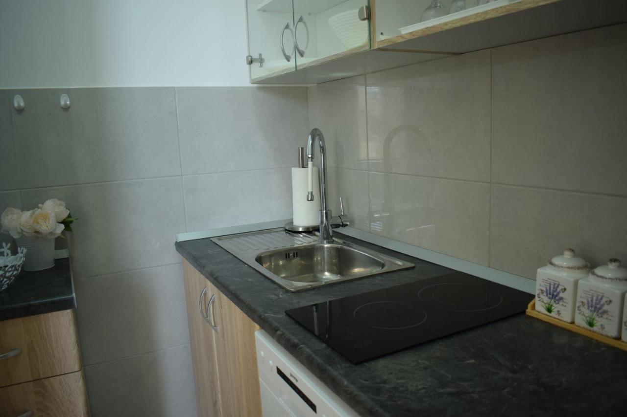 Apartamento Optimist Makarska Town Center Exterior foto